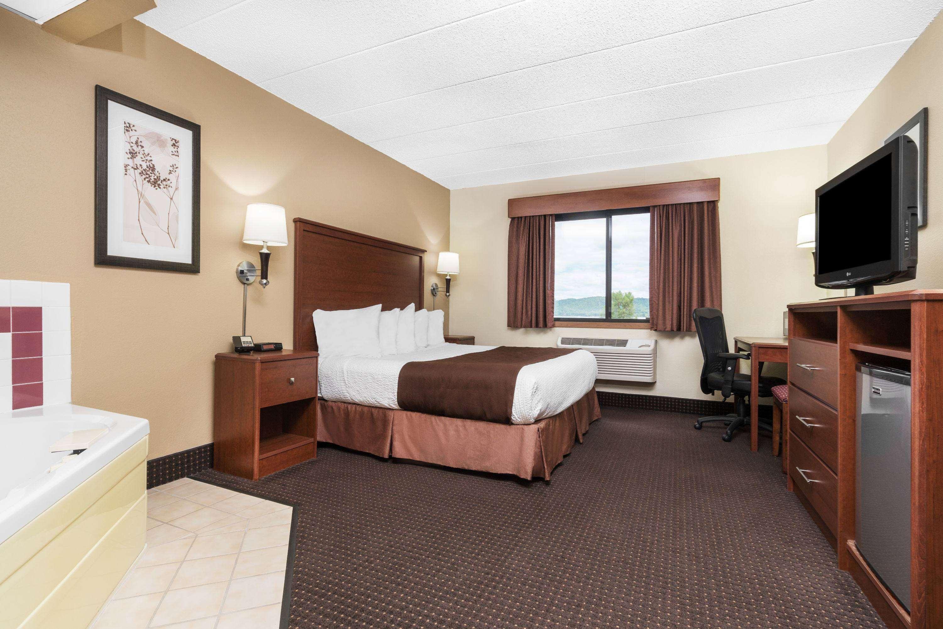 Americinn By Wyndham Lake City Extérieur photo